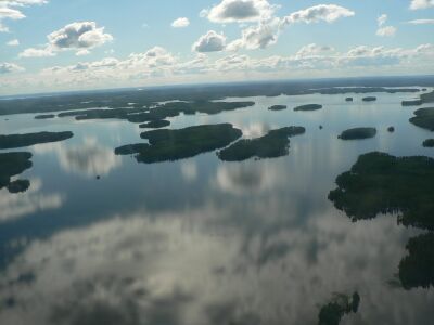 8 2 Juojärvi, keskellä Riutta ja Saunasaari, näkymä länteen.JPG