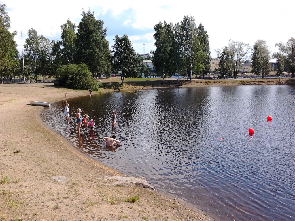 Pielisjoki Ilosaari uimaranta.jpg