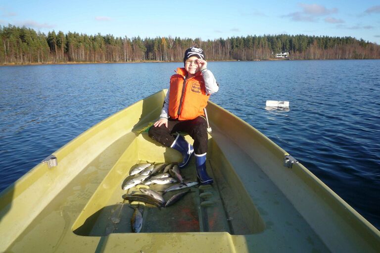 Tuomas ja siikasaalis2 k.jpg