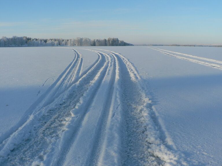 Kelkan jälkiä Varislahdella.JPG