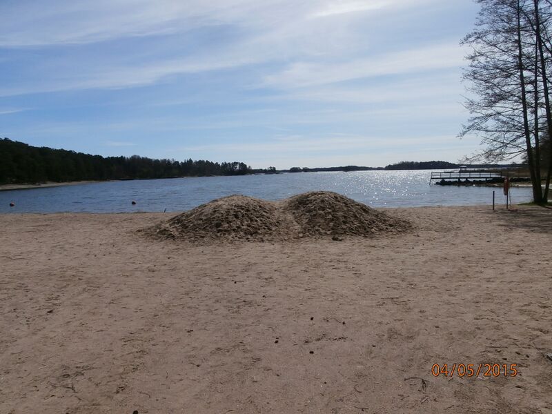 Tiedosto:Ison Kallahden uimaranta 2.JPG