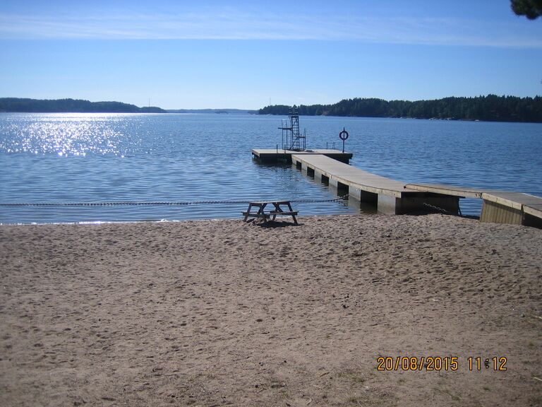 Folkhalsanin uimaranta.JPG