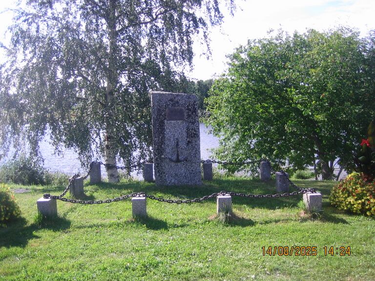 Hukkuneiden muistolle 1.JPG