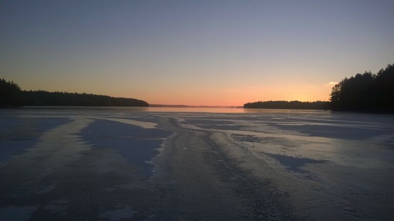 Kapustalahti peilipinta.jpg