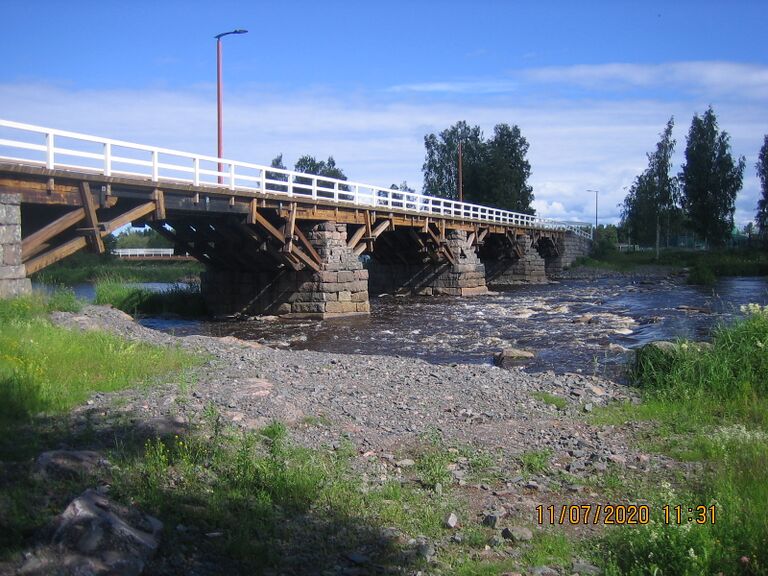Etelänkylän Isosilta 2.JPG