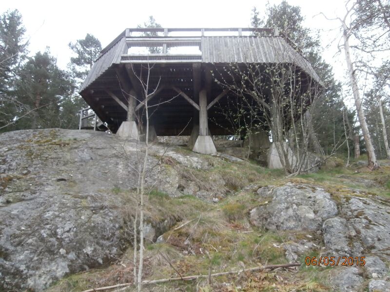 Tiedosto:Kivinokan lintutorni.JPG