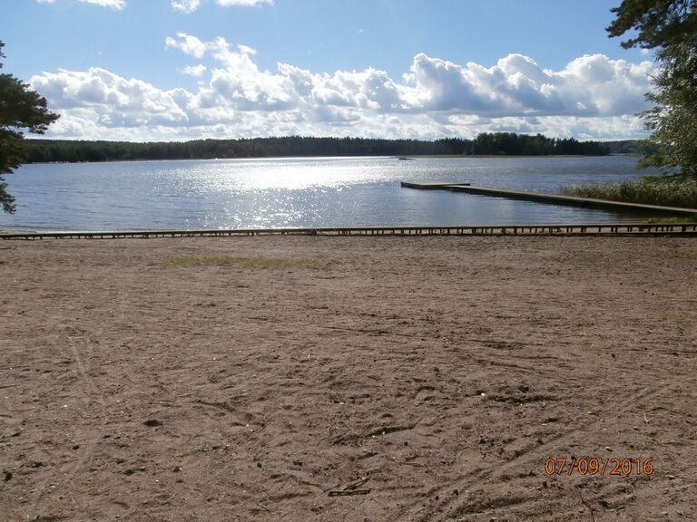 Liessaaren uimaranta ulapalle.JPG