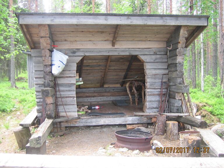 Hankalammen laavu.JPG