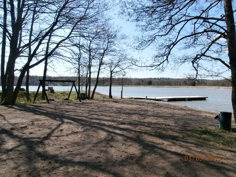 Tiedosto:Kallvikin uimaranta 1.JPG