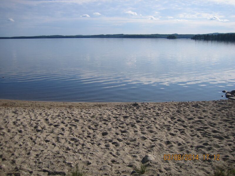 Tiedosto:Ukkolan uimaranta.JPG