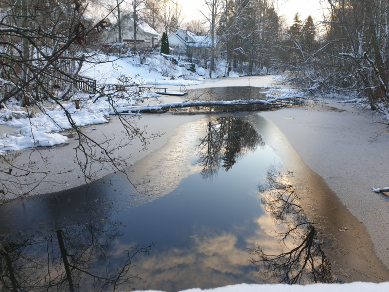 Tiedosto:Urpolanjoen valuma-alue (04.152)-Urpolan aarimaan puistoväylän silta-ObsIMG-202411221254-6740635cf32f3.png