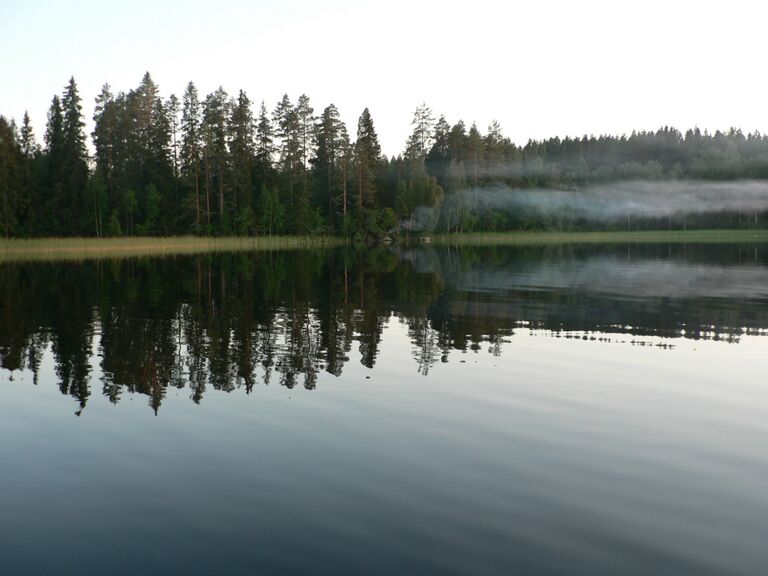 Rantasavuja Varislahdella.JPG