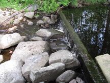 Kähtävänojan pato.