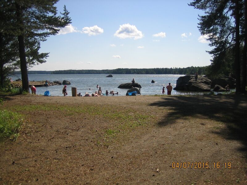 Tiedosto:Liuksialan uimaranta.JPG