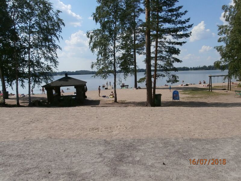 Tiedosto:Rusutjarven uimaranta.JPG