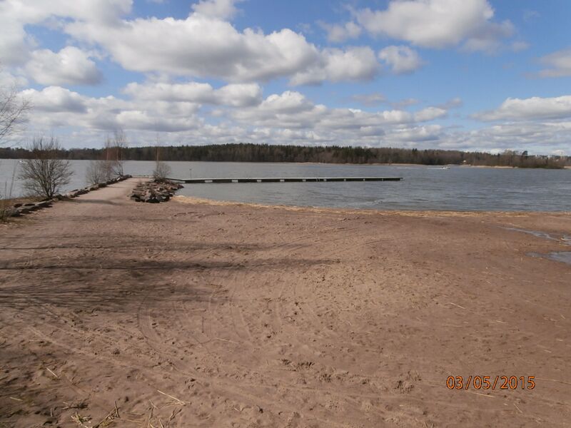 Tiedosto:Tyrskyvuoren uimaranta 1.JPG