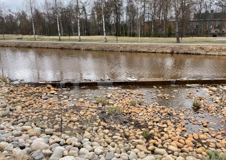 Välialue (84V044)-Kaupunginsalmi Sunti, pohjapato-ObsTRASH-202504300900-68246b6770e84.png