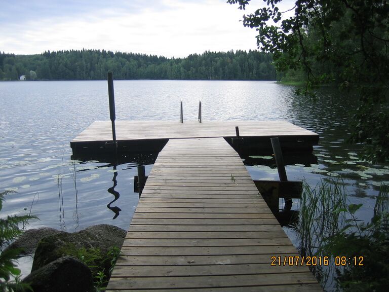 Aulangon retkeilymajan uimaranta 2.JPG