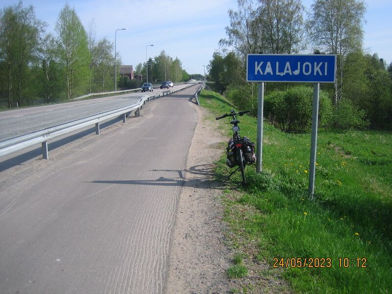 Tiedosto:Isonsillan kevyen liikenteen väylä.JPG