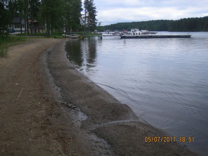 Tiedosto:Punkaharju Resortin leirintaalueen uimaranta.JPG