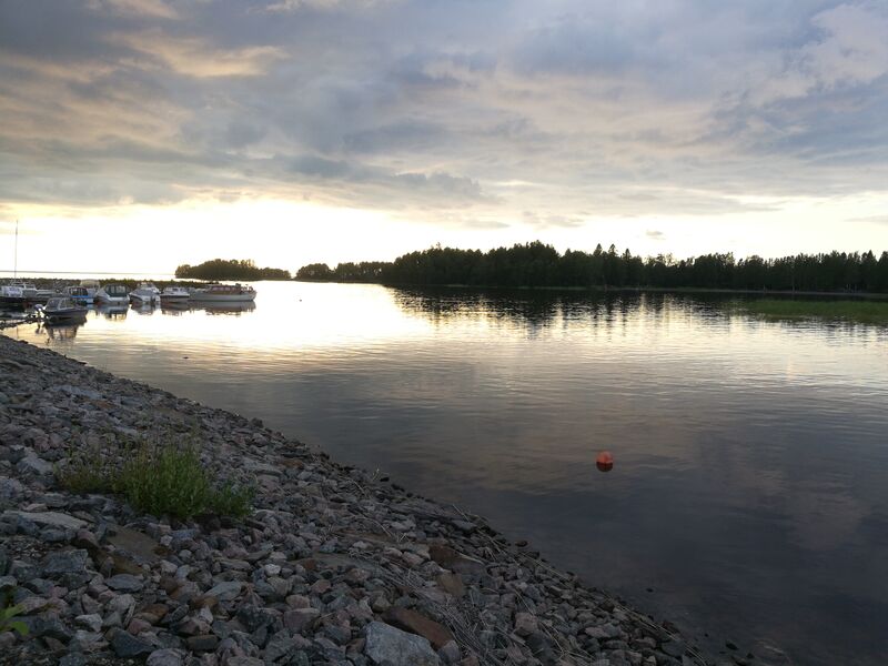 Tiedosto:Pyhäselkä (Saimaa) (04.321.1.001)-Niittylahden venesatama ja uimaranta-ObsIMG-201907252021-60.jpg