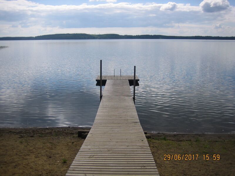 Tiedosto:Tikkalan uimaranta Sarkijarvi.JPG