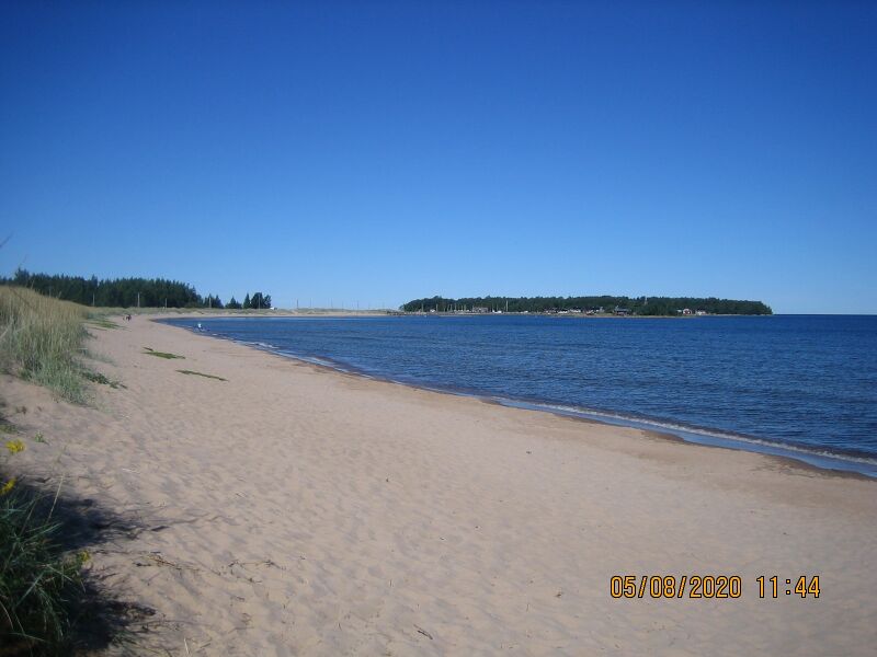 Tiedosto:Vattajan hiekat taustalla Ohtakari.JPG