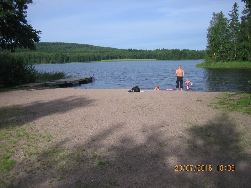 Tiedosto:Matkolammin uimapaikka.JPG